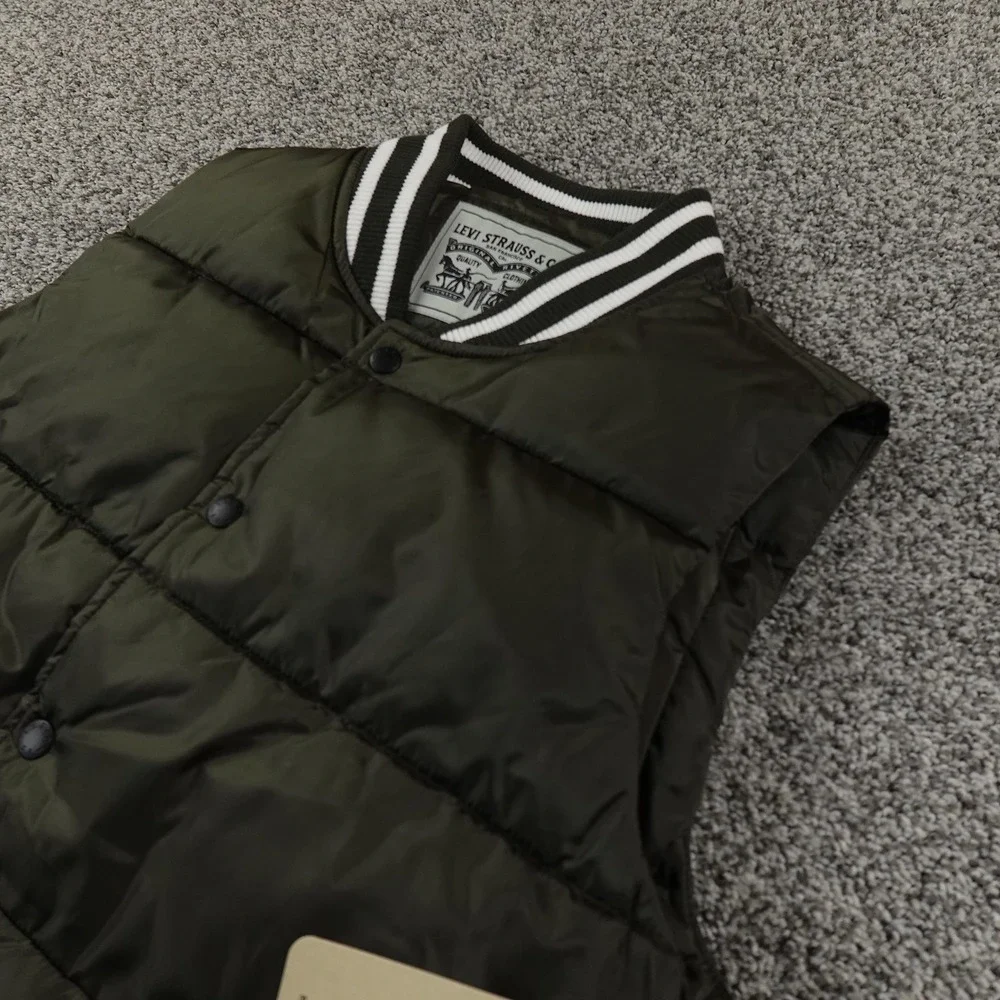 NEW Levis Vest Mens S Green Quilted Insulated Puffer Varsity Bomber Outdoor Warm